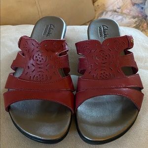 Clarks Bendable Slides